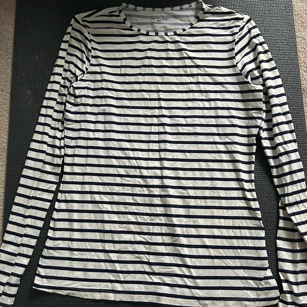 Lands end rashguard/ swim top